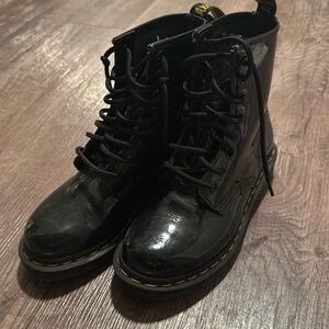 Dr Martin’s black shiny